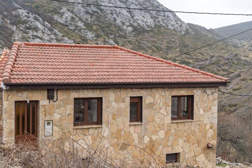 Pena Moneca Villa Valporquero de Torio Ngoại thất bức ảnh
